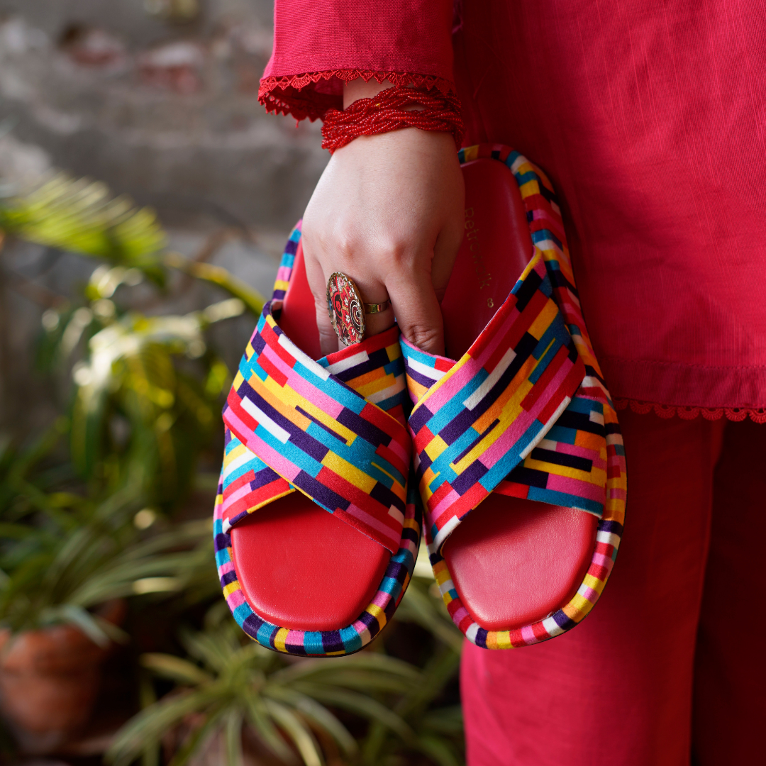 Handmade Chappals - UPTO 50% OFF – RetroWalk