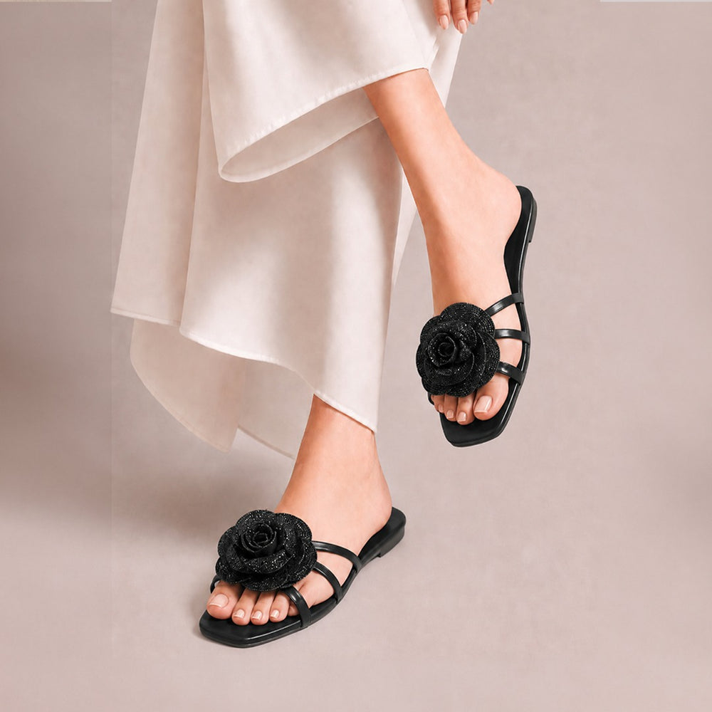 Petaline Black