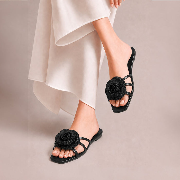 Petaline Black